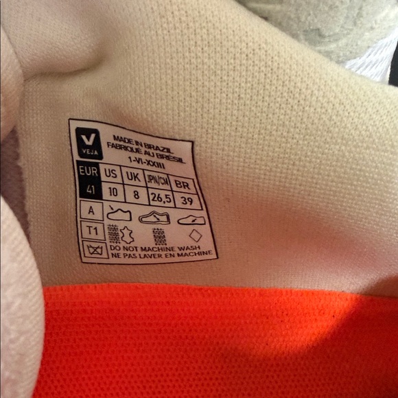 Veja Women's White and Tan Sneakers - Picture 11 of 15